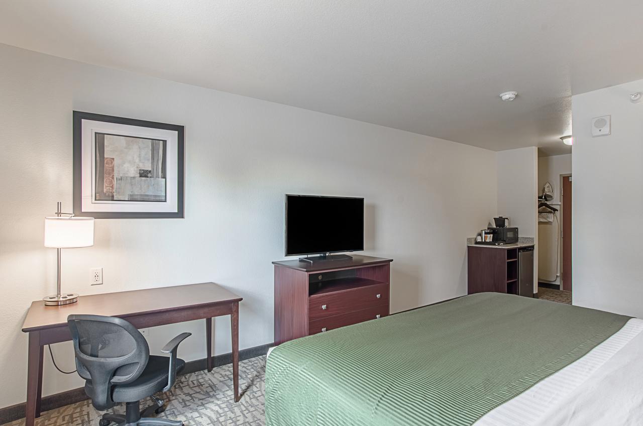 Cobblestone Inn & Suites - Guernsey Ngoại thất bức ảnh