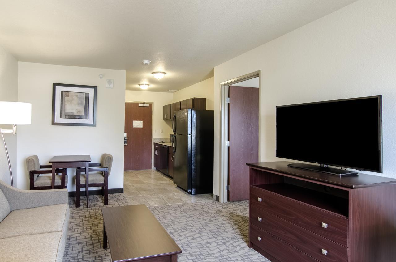 Cobblestone Inn & Suites - Guernsey Ngoại thất bức ảnh